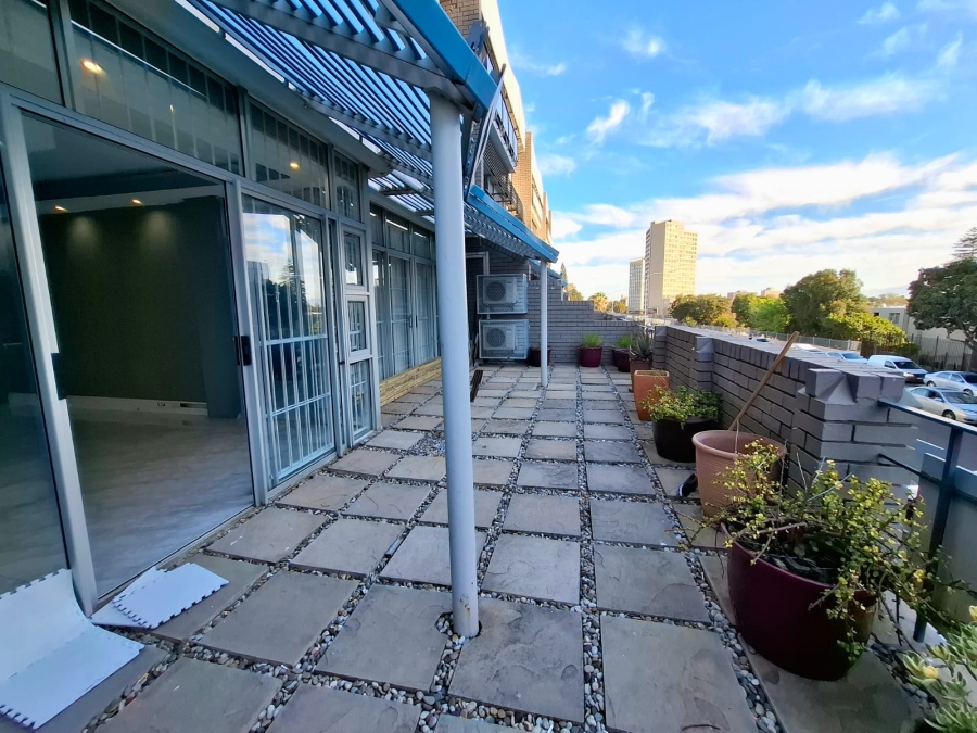 To Let Commercial Property for Rent in Oakdale Western Cape